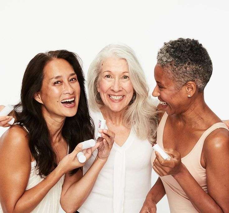 cremă antirid, cum scap de riduri, cea mai bună cremă antirid, rutină anti-îmbătrânire, piele matură, retinol, vitamina C, acid hialuronic, niacinamidă, peptide, ceramide, SPF/protecție solară, colagen, elasticitate, bariera pielii. Îngrijire anti-îmbătrânire: ce funcționează cu adevărat (ghid 2025)